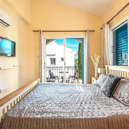 Villa Evace By Multirenrs Paralimni