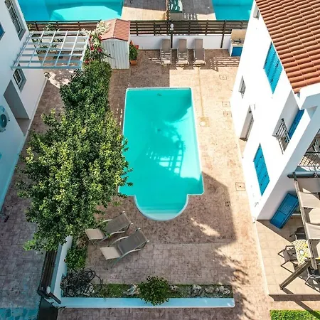 Evace By Multirenrs * Paralimni